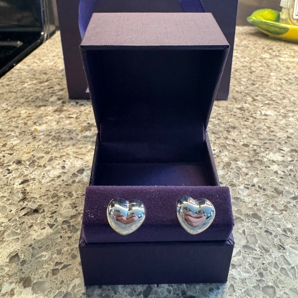 Zales Puff Heart Stud Earrings (sterling silver)